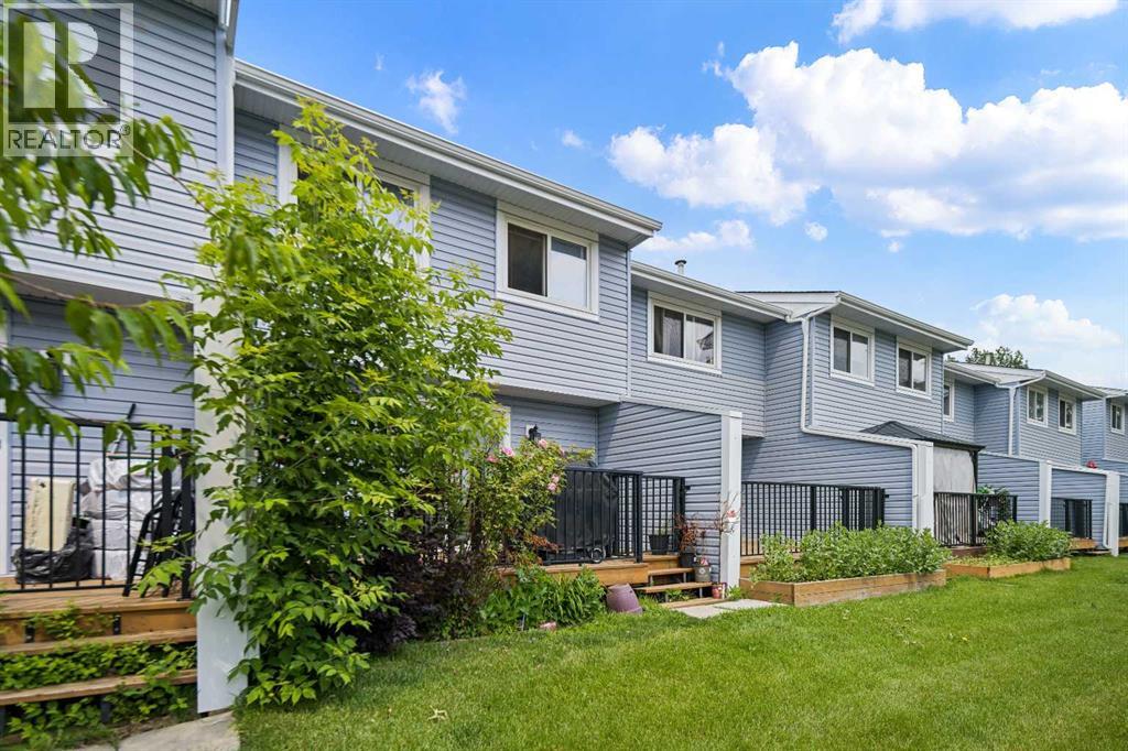 #3 195 Manora Place NE - 19