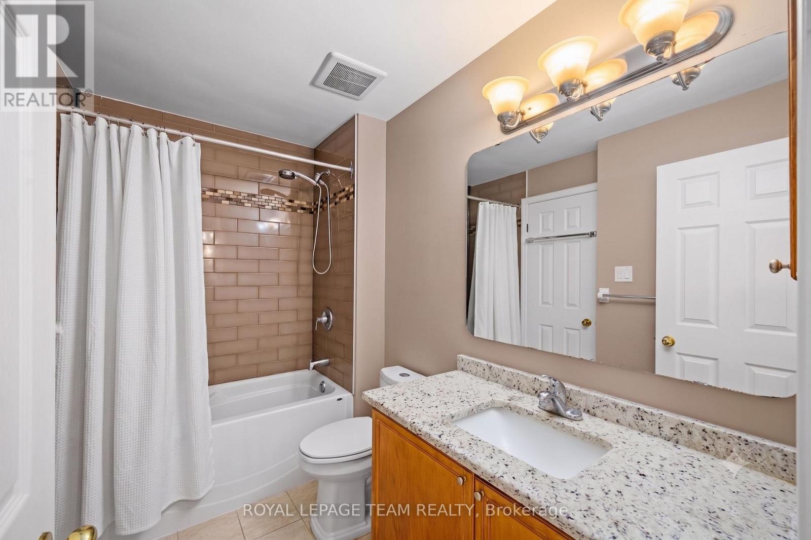 193 THORNBURY CRESCENT - 26