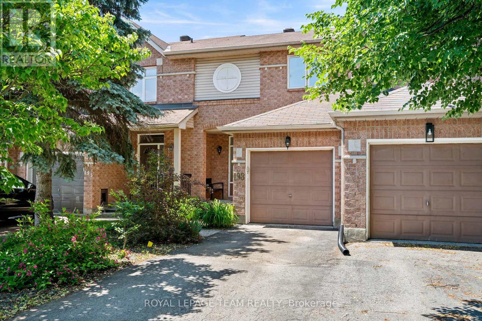 193 THORNBURY CRESCENT - 3
