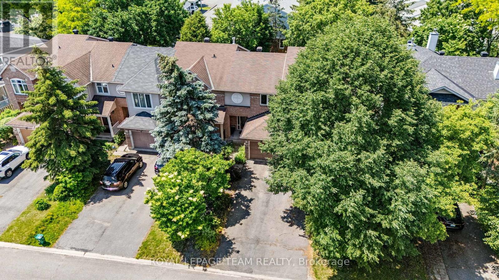 193 THORNBURY CRESCENT - 37
