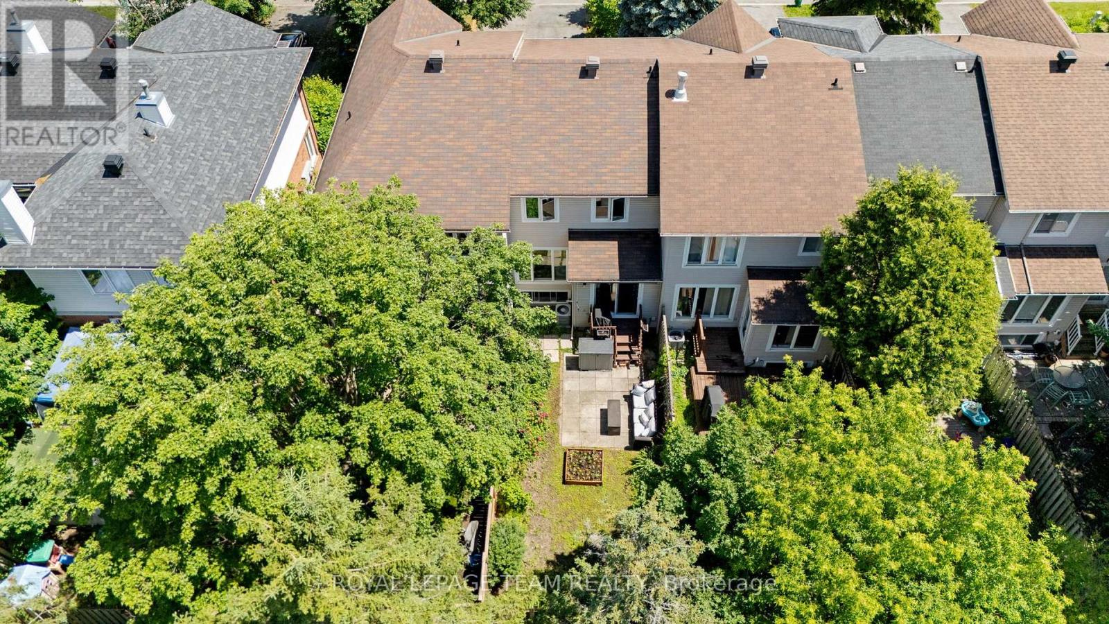 193 THORNBURY CRESCENT - 38