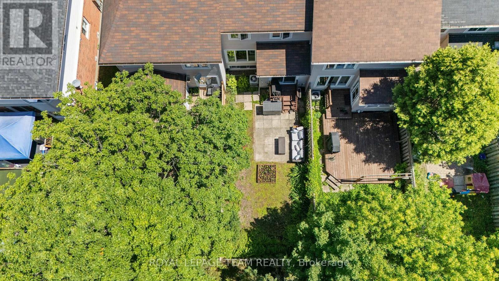 193 THORNBURY CRESCENT - 39