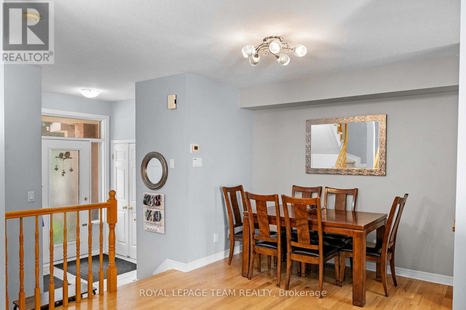 193 THORNBURY CRESCENT - 9