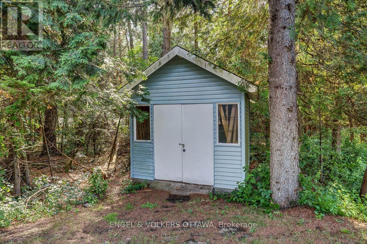 132 GREY STONE DRIVE - 40