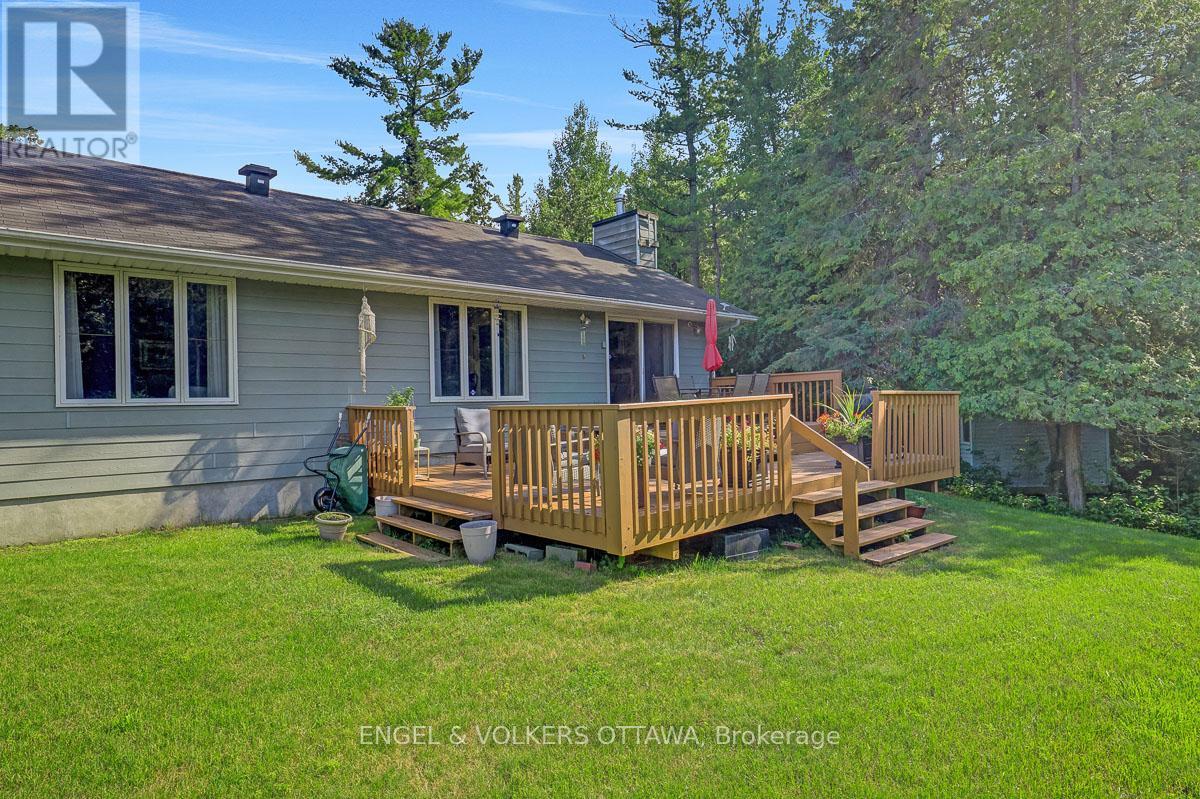 132 GREY STONE DRIVE - 44