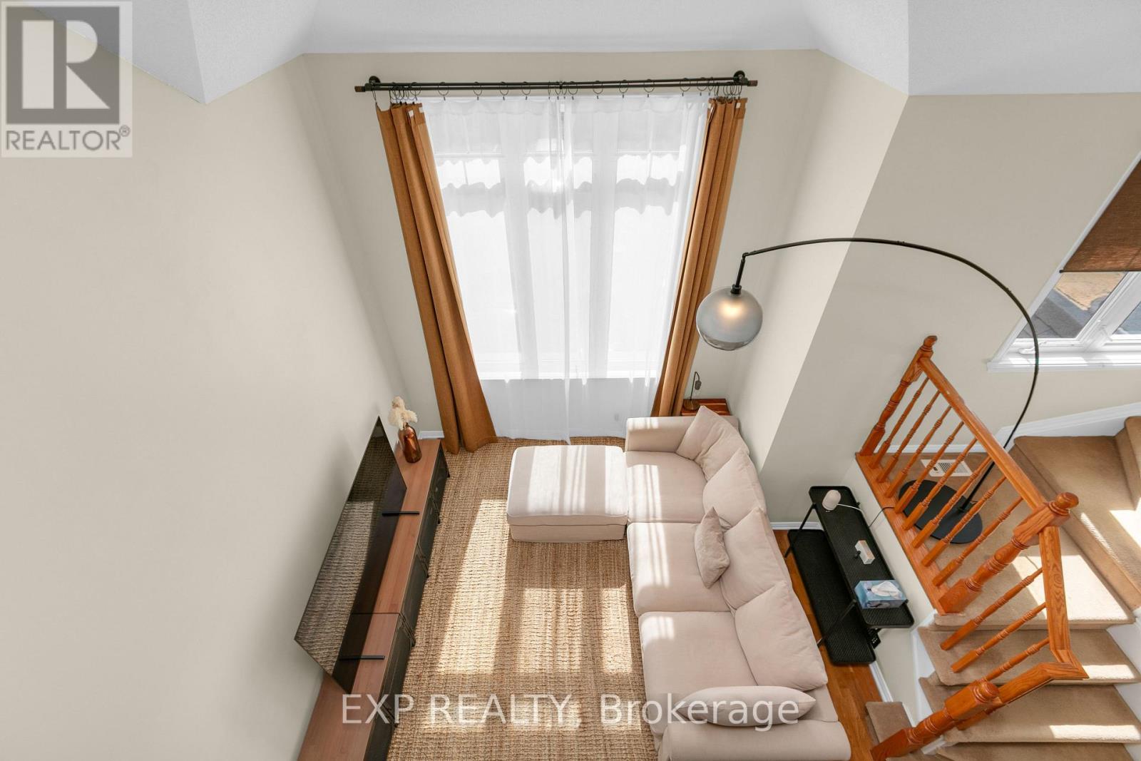 555 REARDON PRIVATE - 27