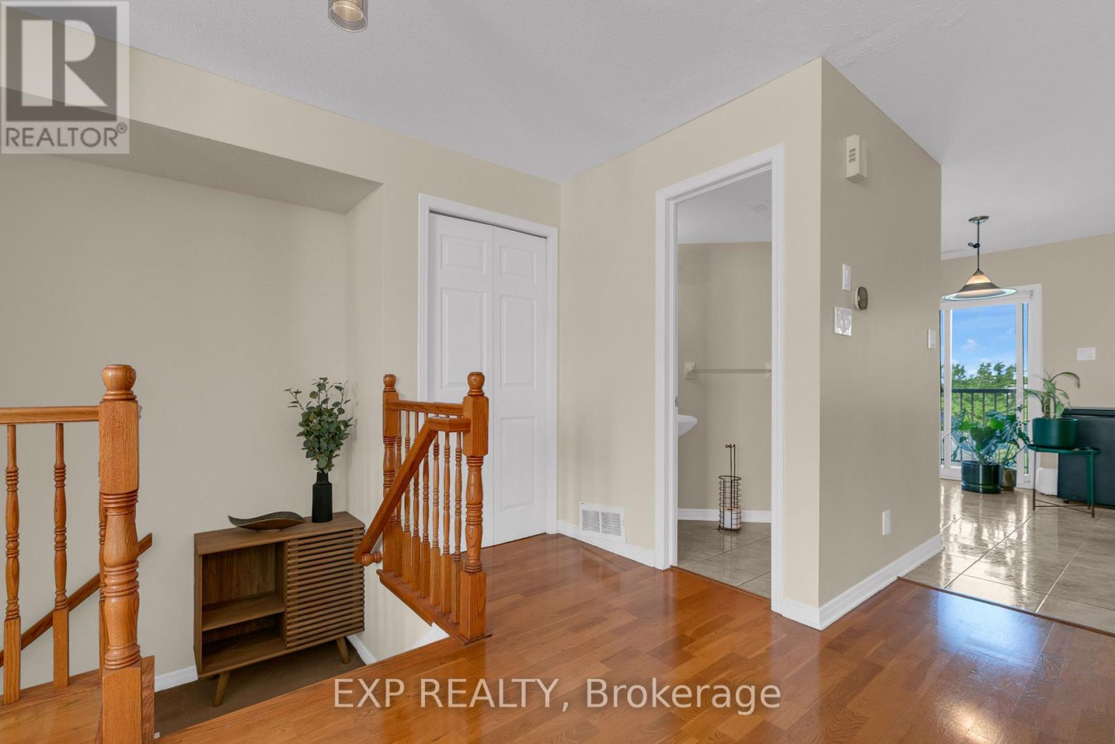 555 REARDON PRIVATE - 5