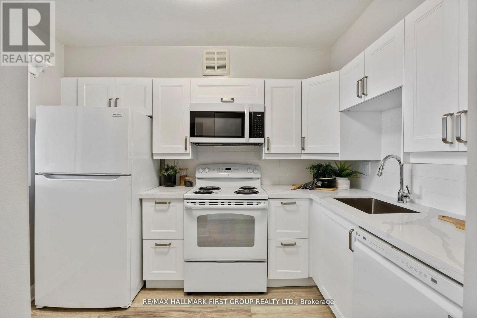 #1109 2 WESTNEY ROAD N - 12