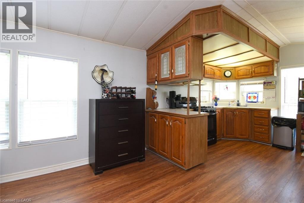 #41 2490 GOVERNORS Road - 15