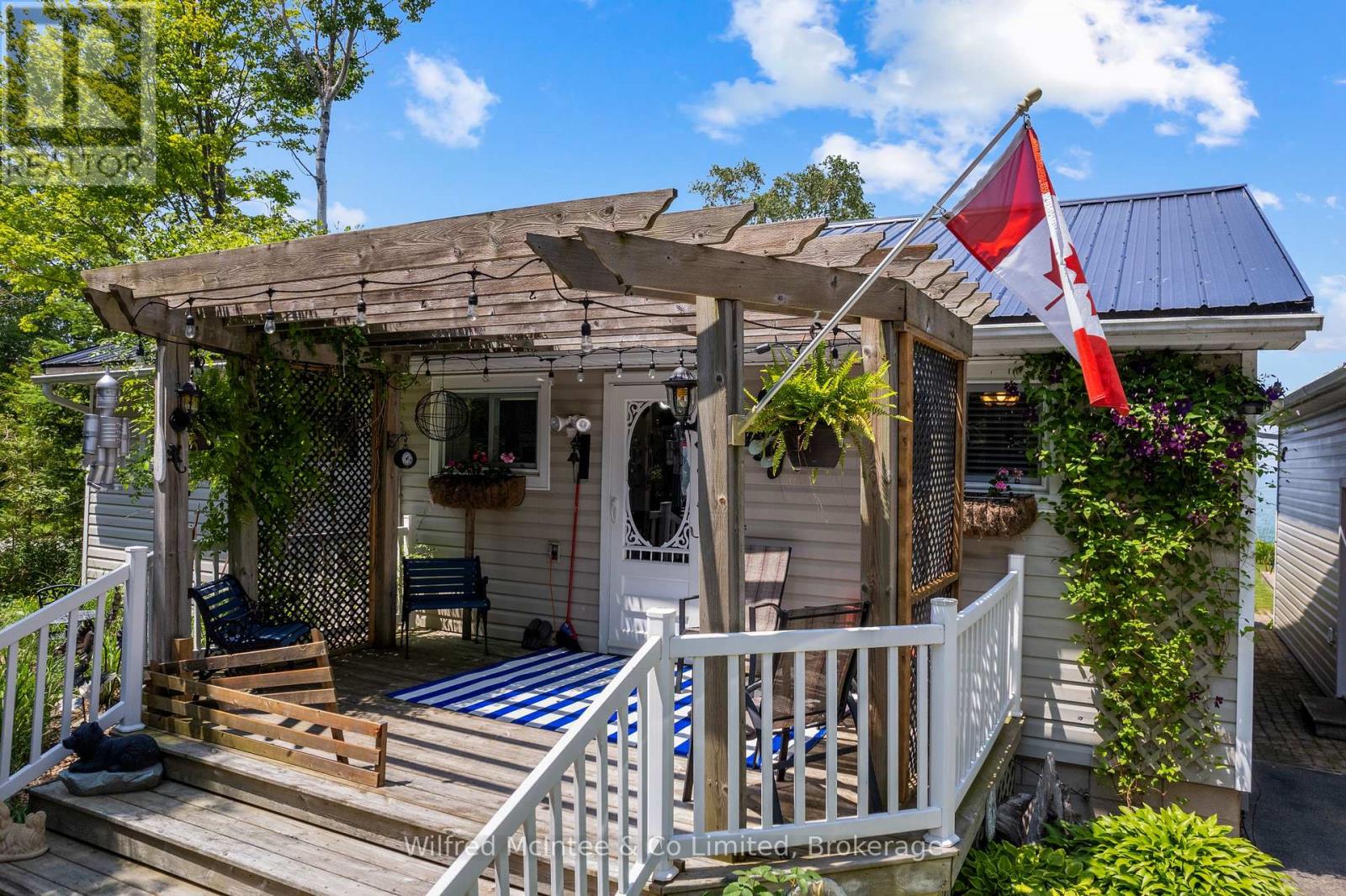 509 BRUCE ROAD 13 - 5