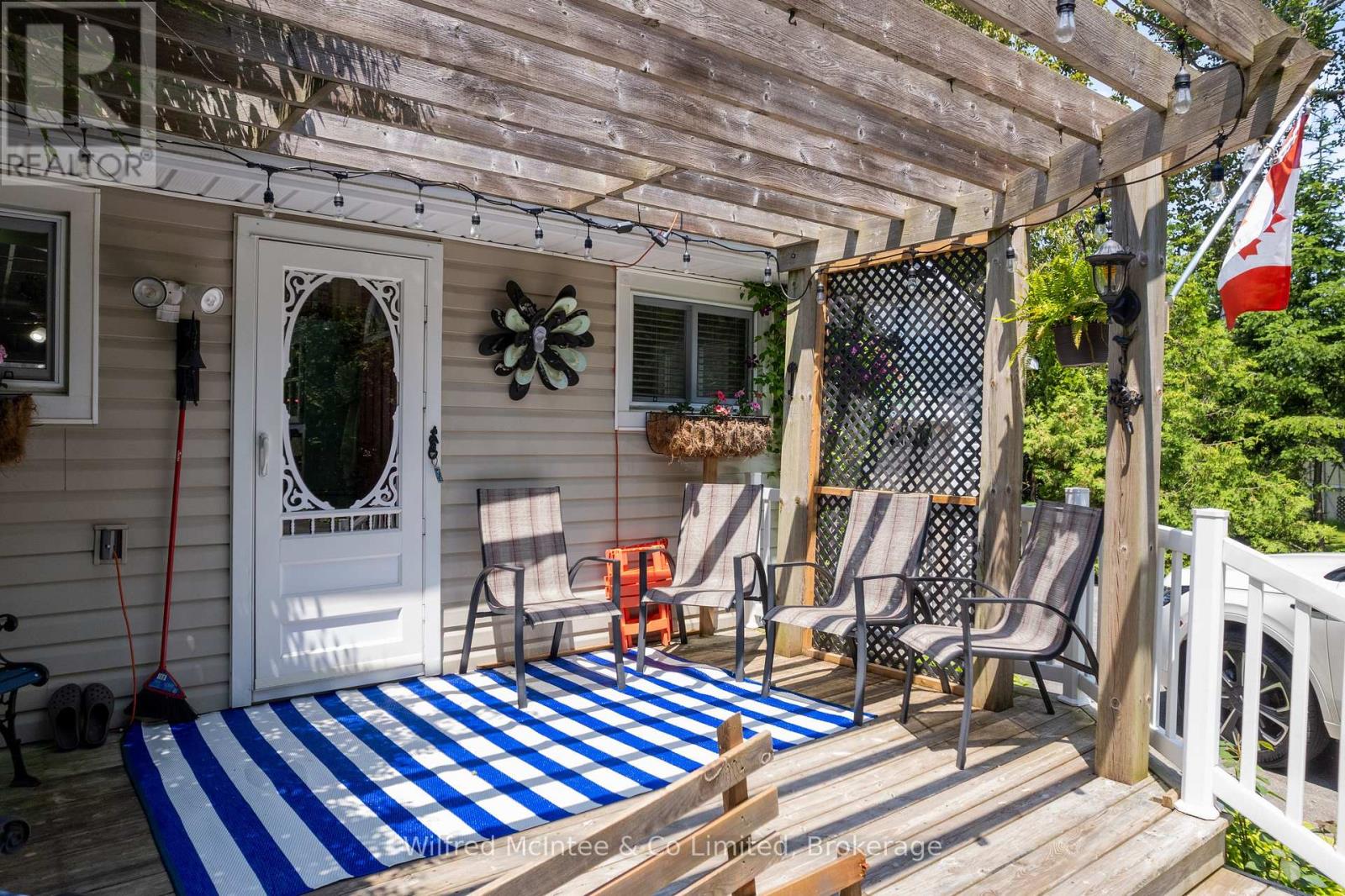 509 BRUCE ROAD 13 - 7