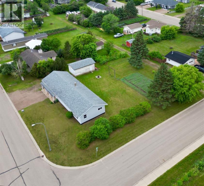 10202 99 Ave - 3