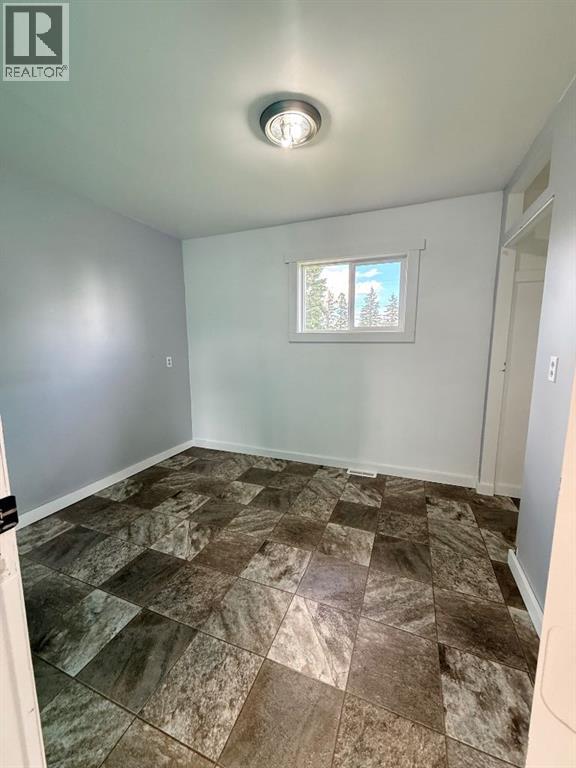 10202 99 Ave - 29