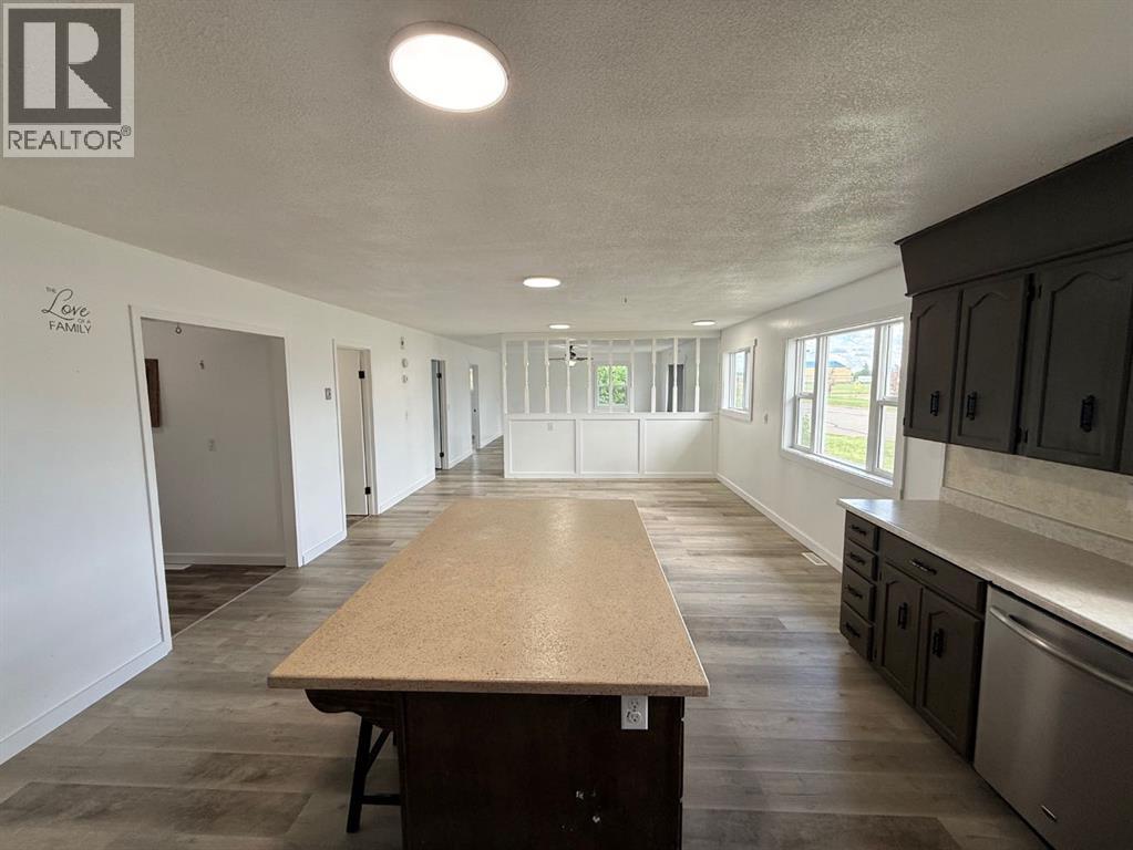 10202 99 Ave - 25