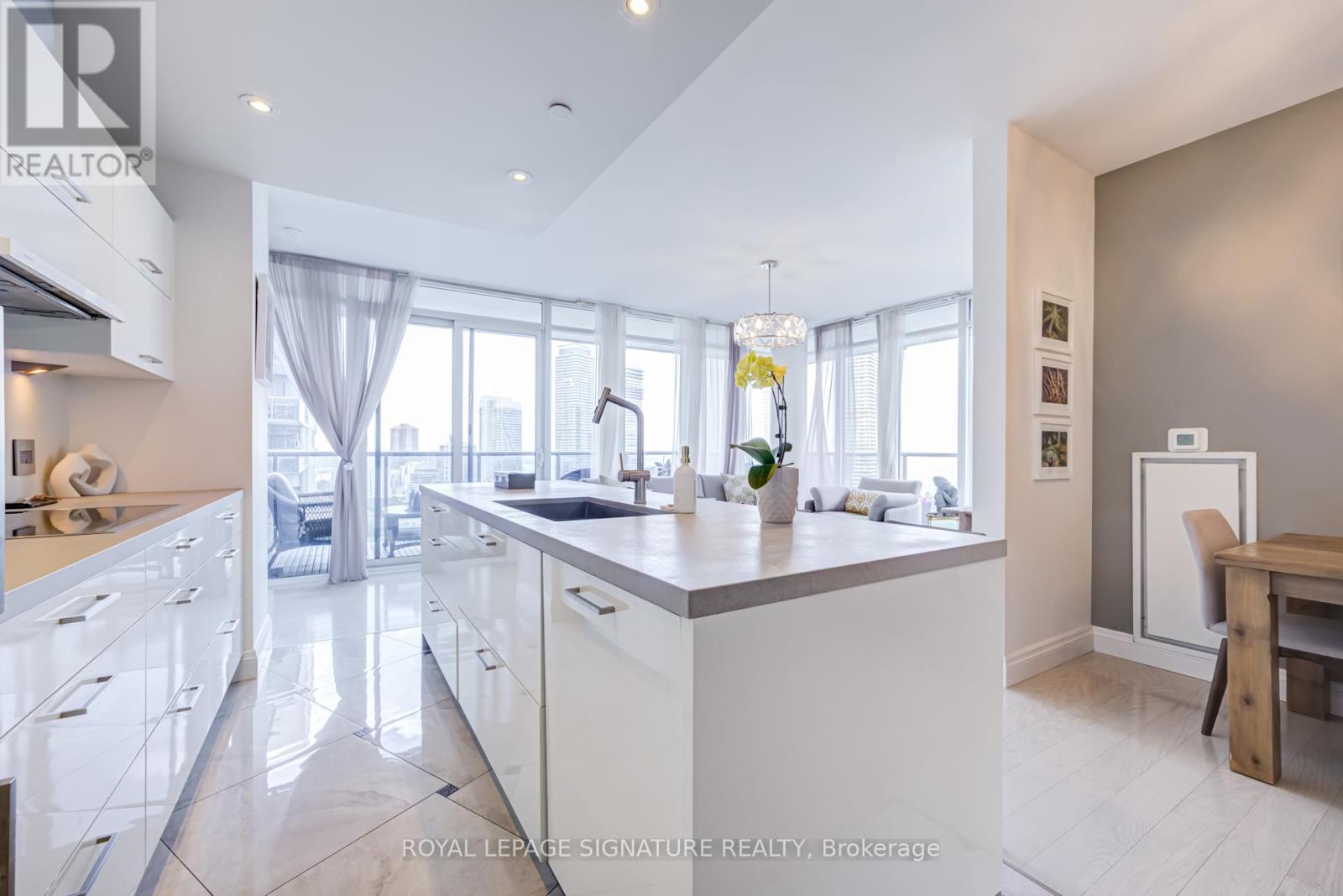 #2808 88 PARK LAWN ROAD - 12