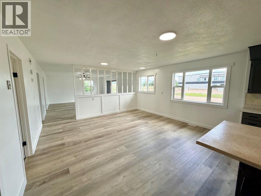10202 99 Ave - 33