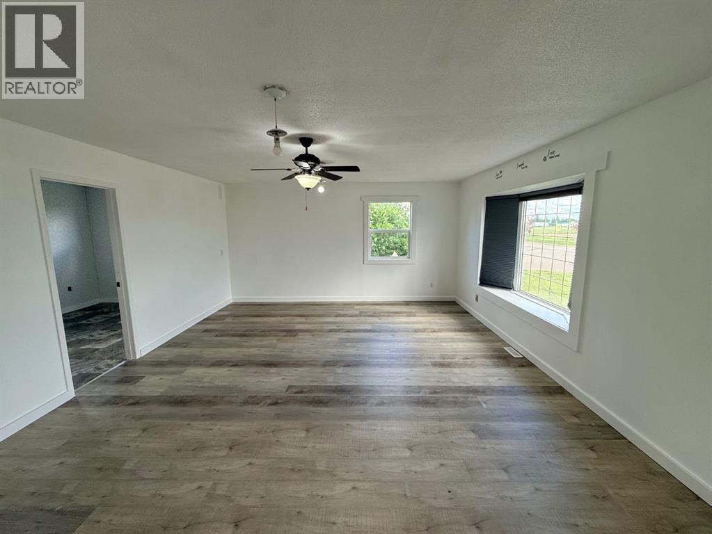 10202 99 Ave - 34