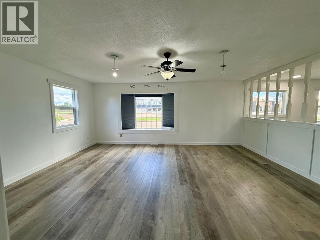 10202 99 Ave - 31