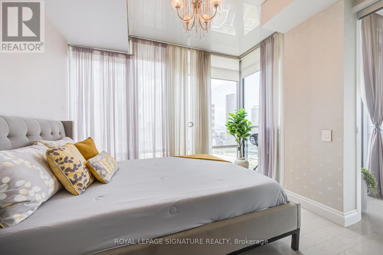 #2808 88 PARK LAWN ROAD - 27