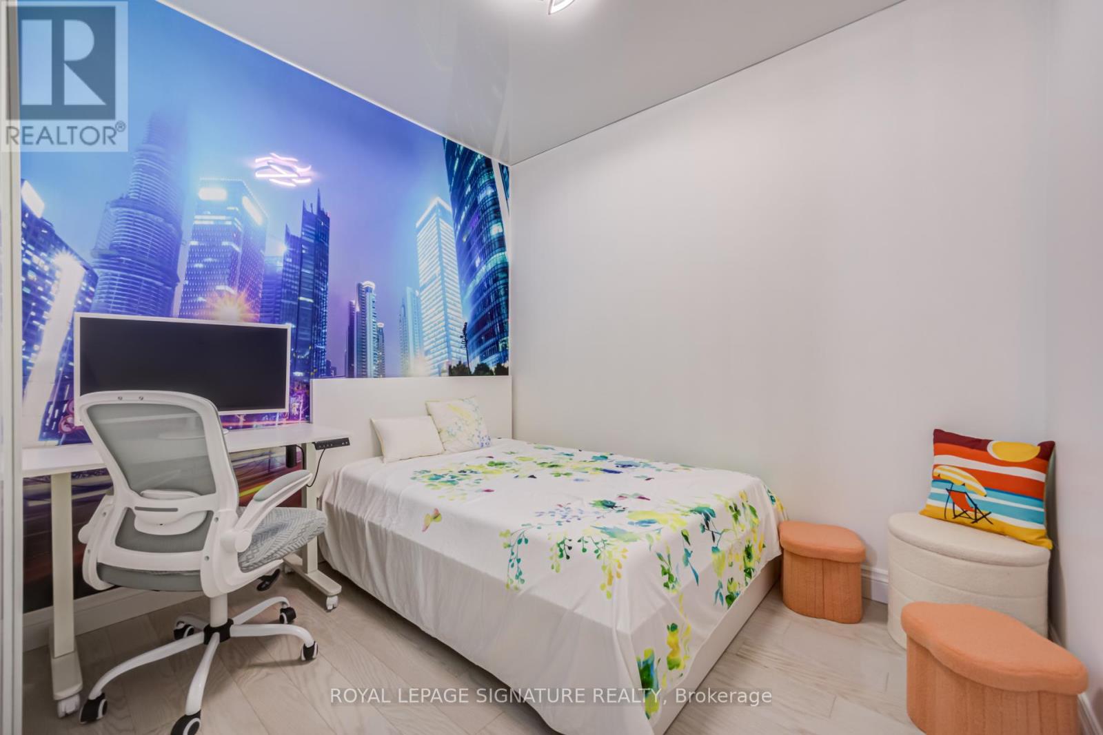 #2808 88 PARK LAWN ROAD - 33