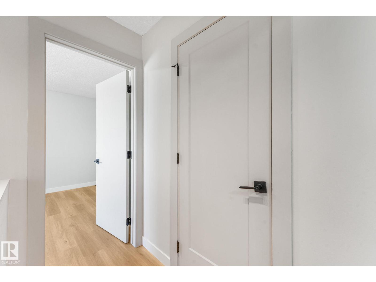 10617 34 ST NW - 10