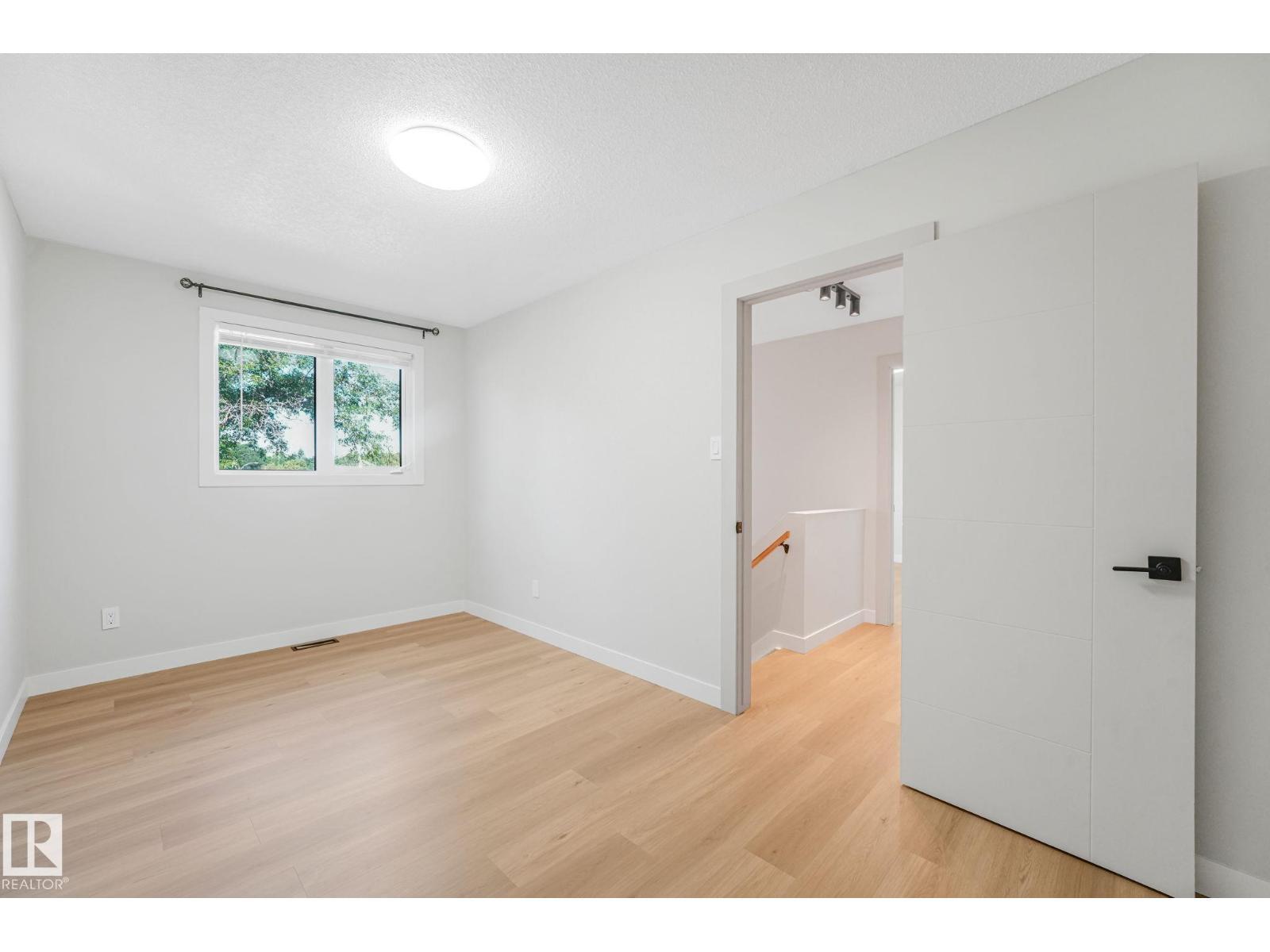 10617 34 ST NW - 16
