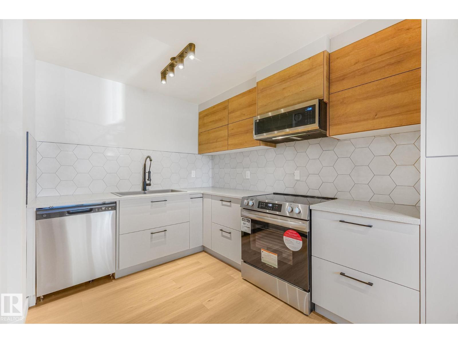 10617 34 ST NW - 2
