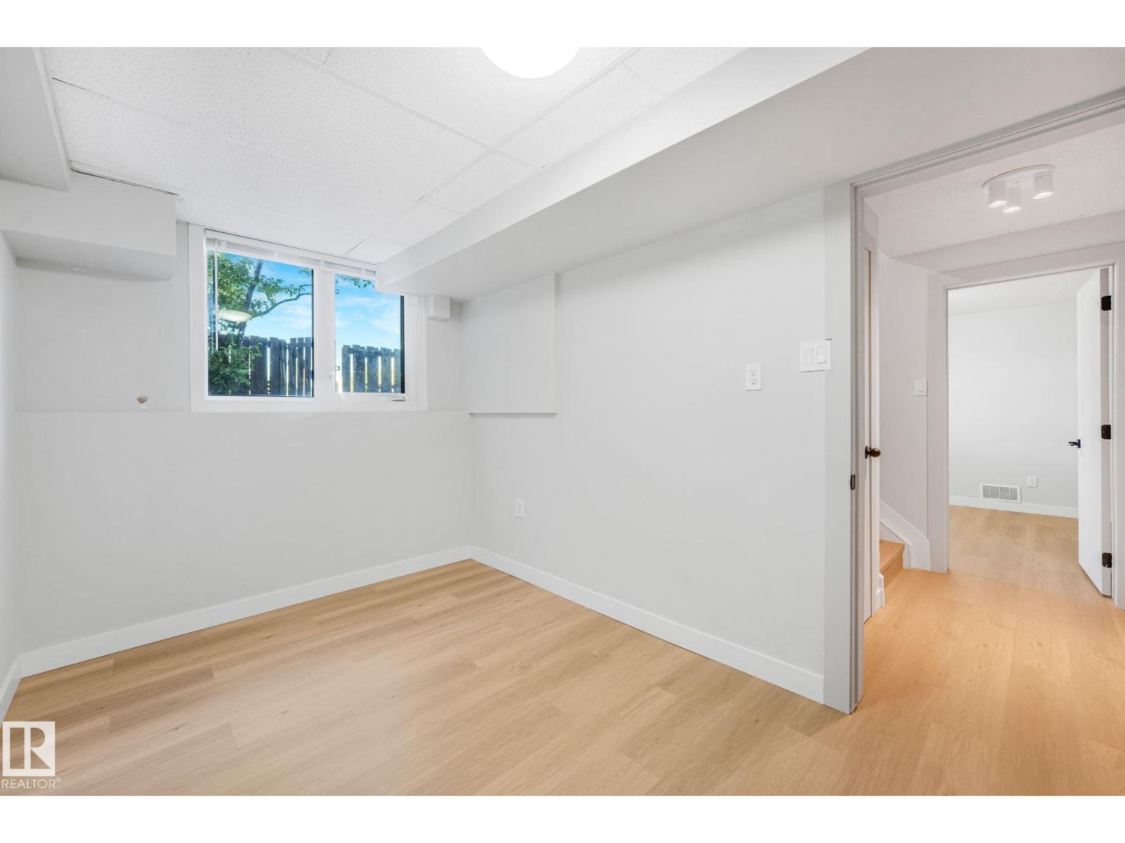 10617 34 ST NW - 24