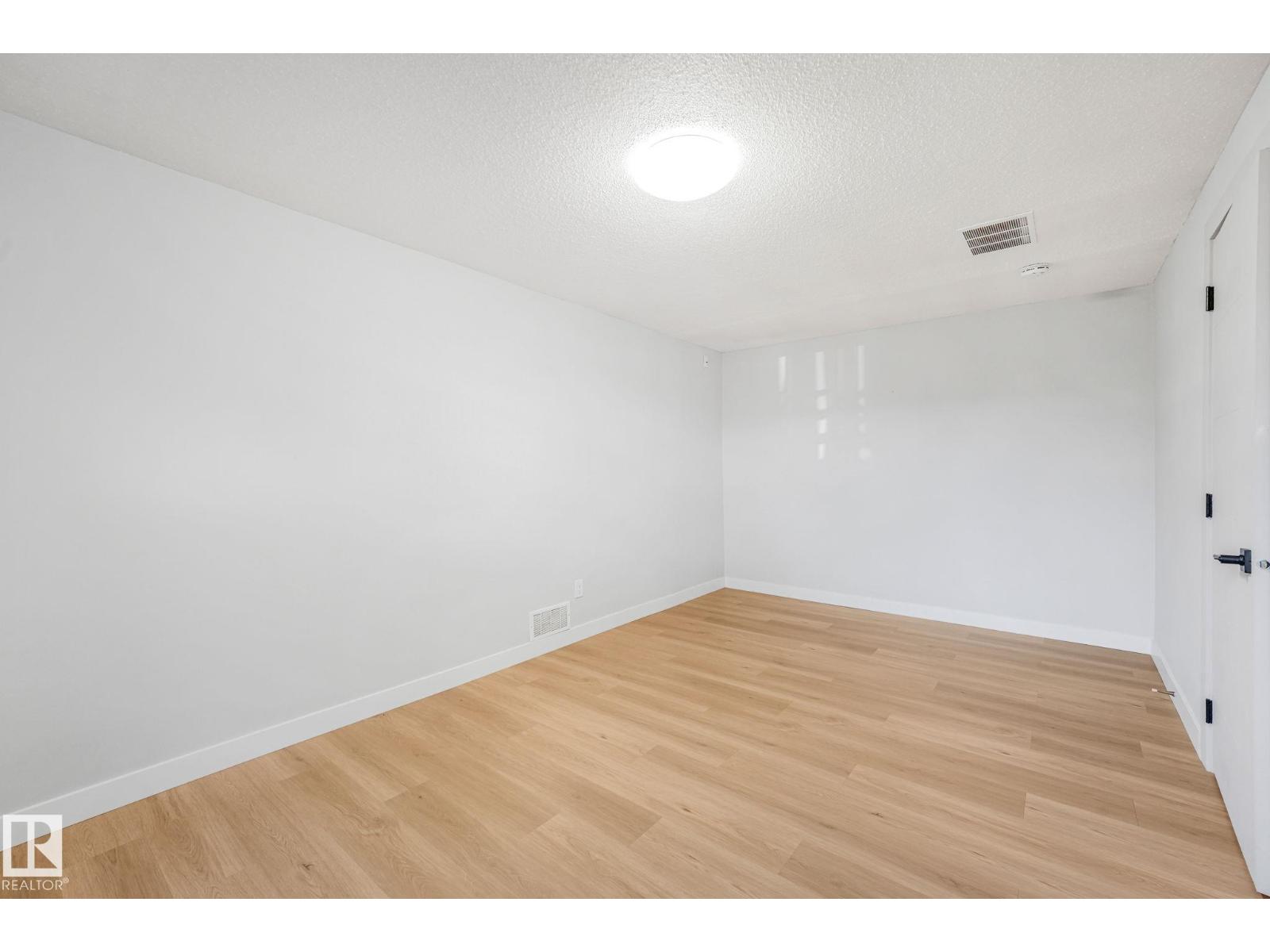 10617 34 ST NW - 27