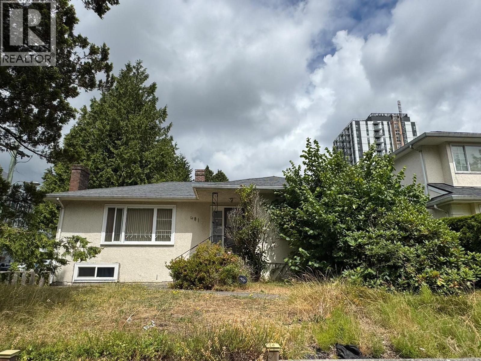 481 W 40TH AVENUE