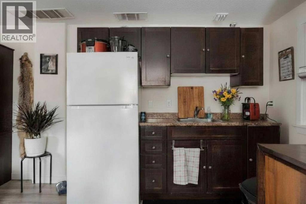 7109 Bulyea Avenue — photo 25