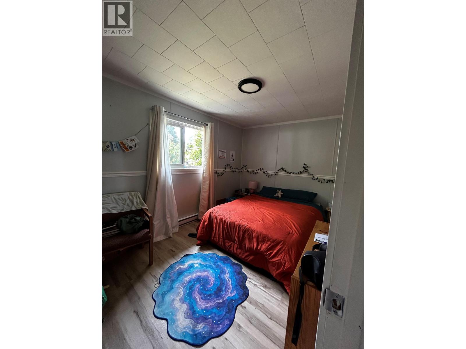1201 Victoria Road W - 5