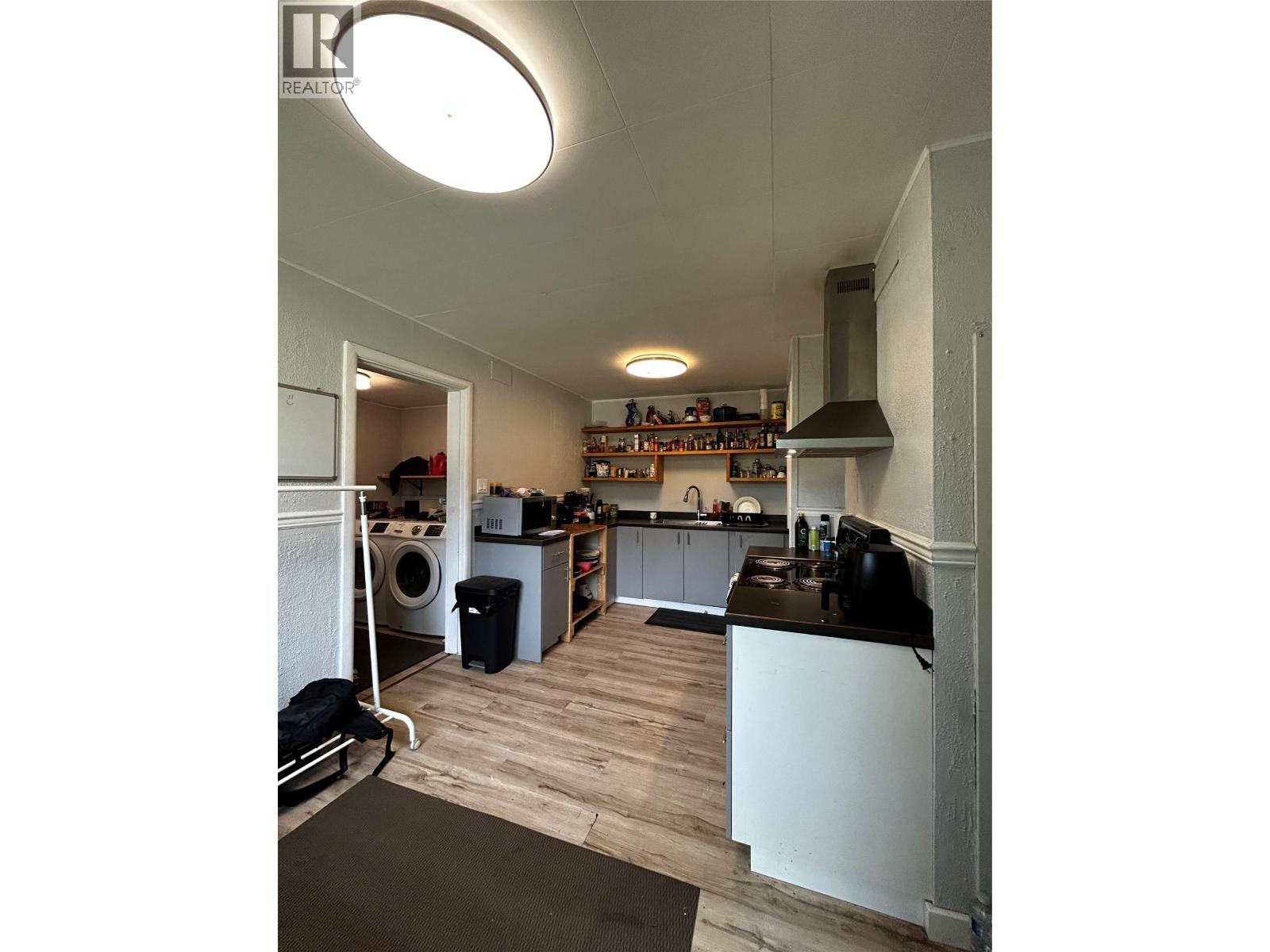 1201 Victoria Road W - 3