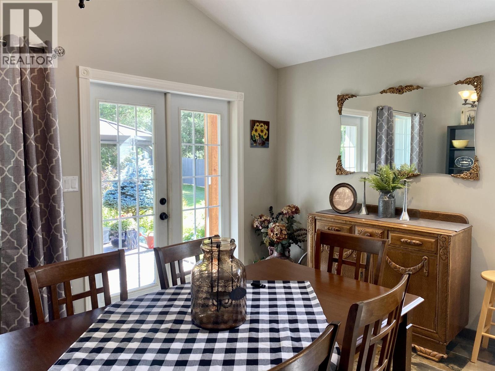 1500 ASH STREET, Valemount