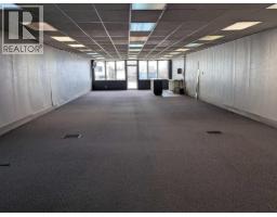305 Main Street, Trochu, AB T0M2C0 Photo 10