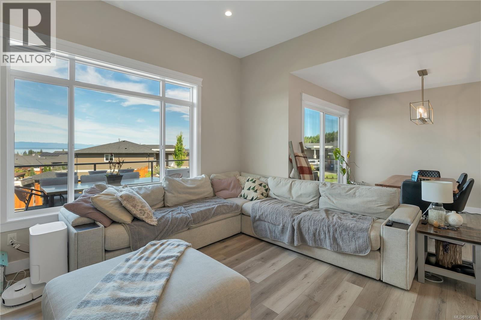 1 457 Arizona Dr, Campbell River