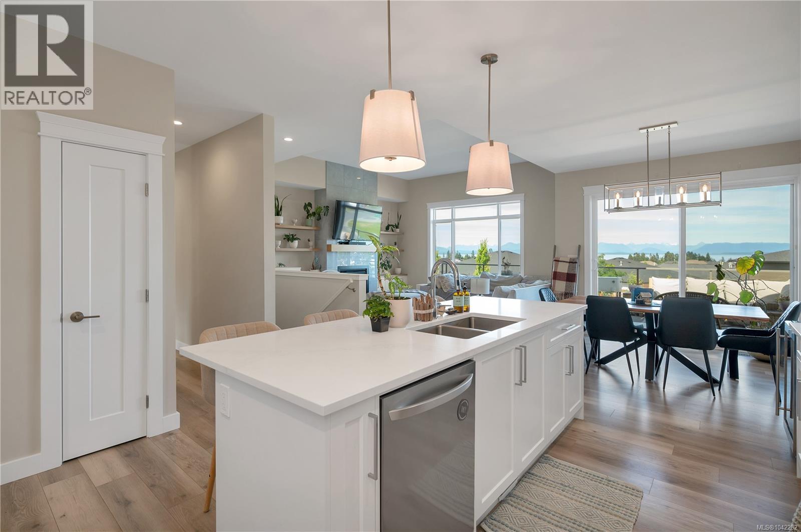 1 457 Arizona Dr, Campbell River