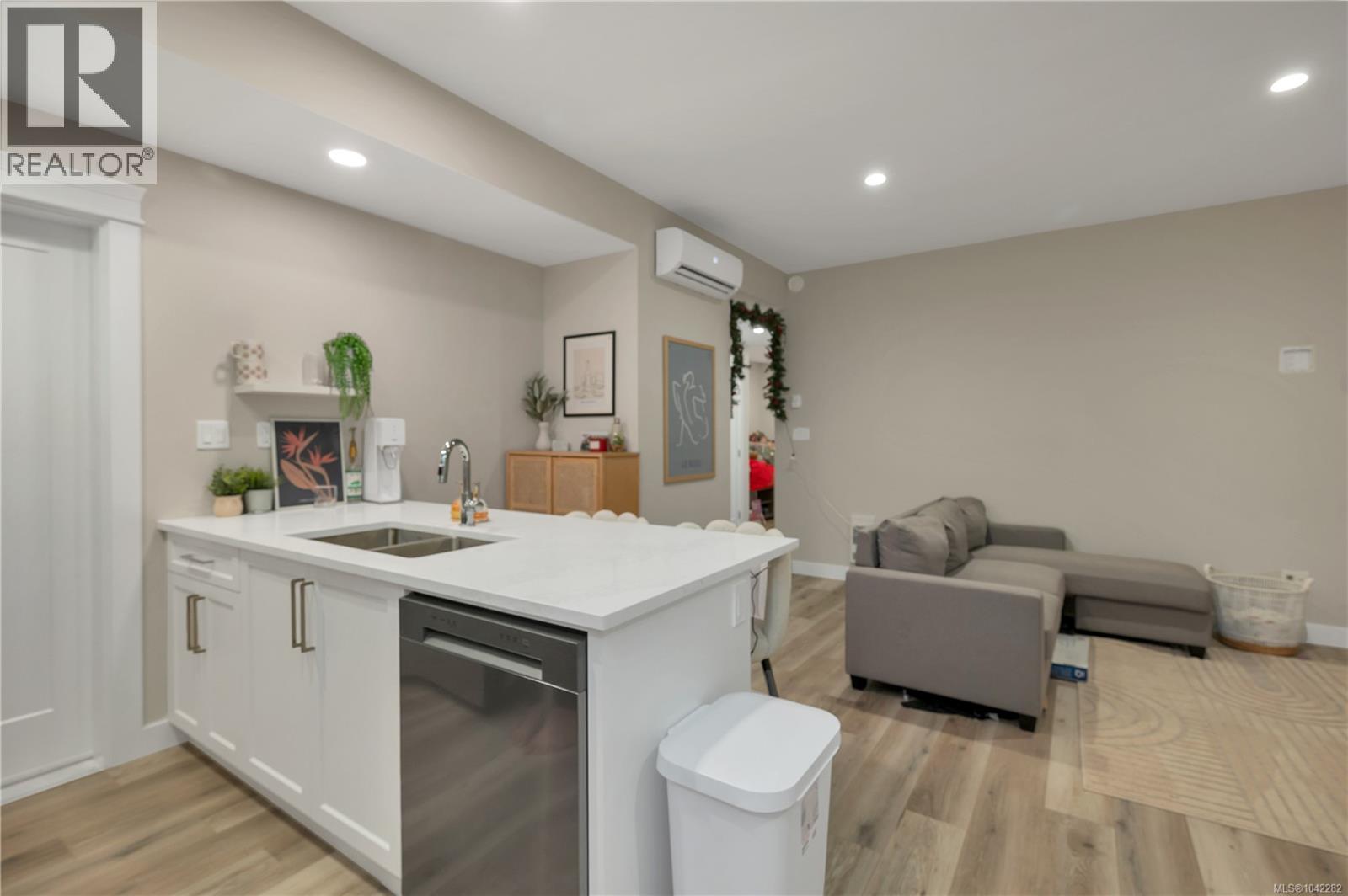 1 457 Arizona Dr, Campbell River