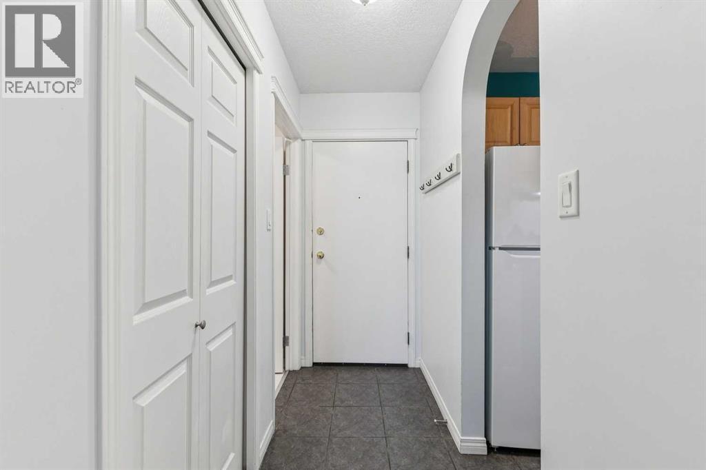 #301 638 Meredith Road NE - 7