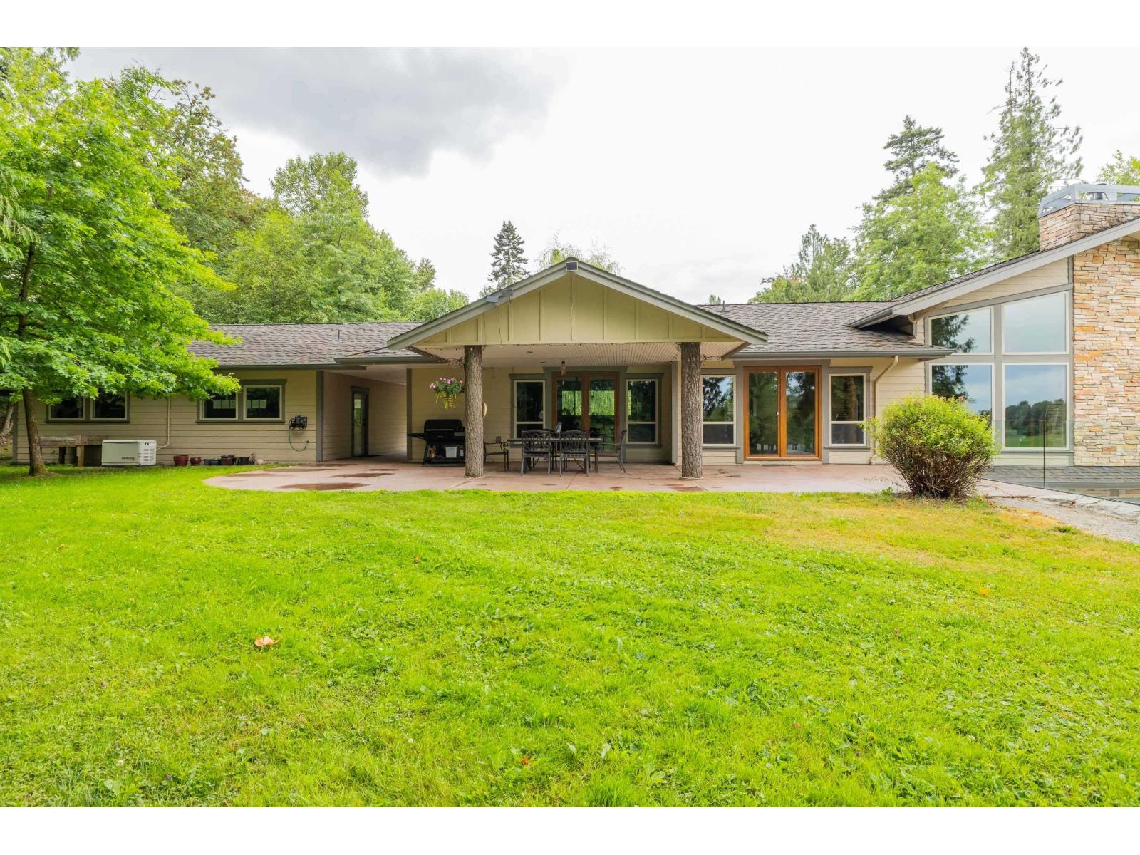 9472 222 STREET, Langley