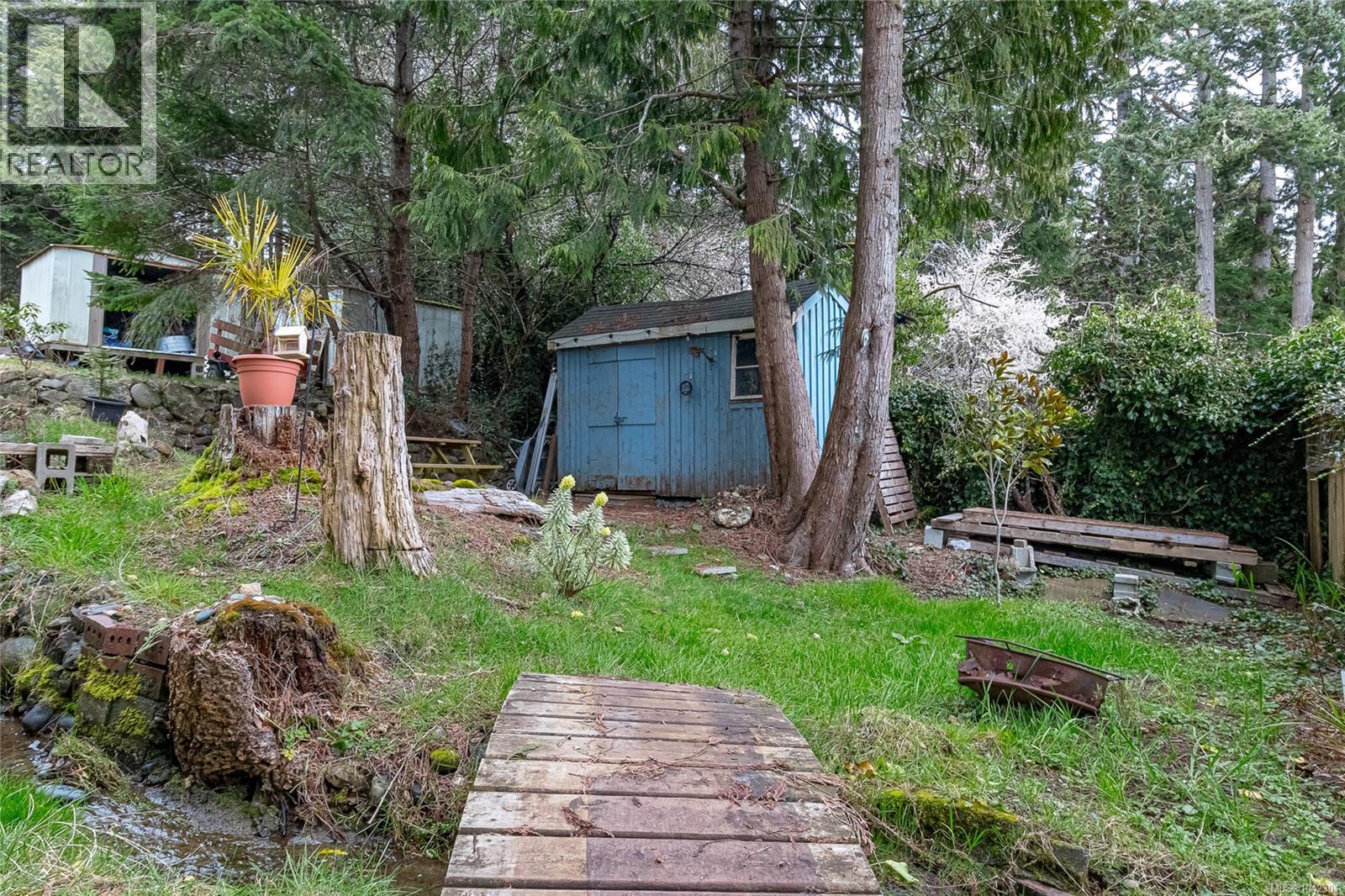 #9 8177 West Coast Rd - 37