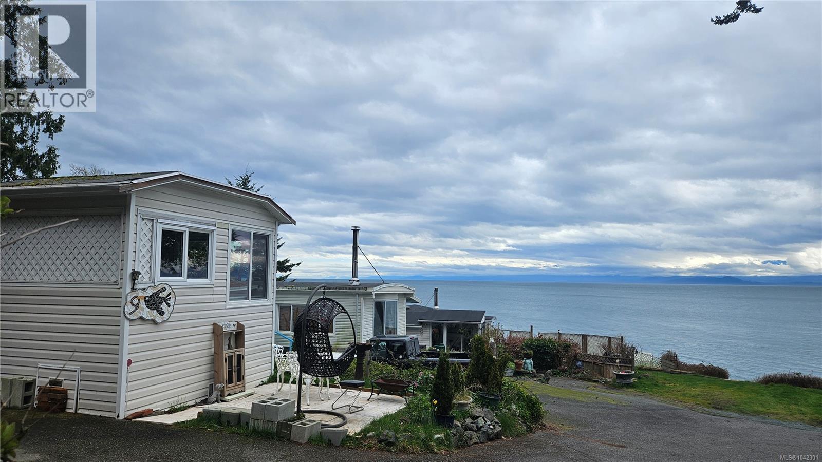 #9 8177 West Coast Rd - 4