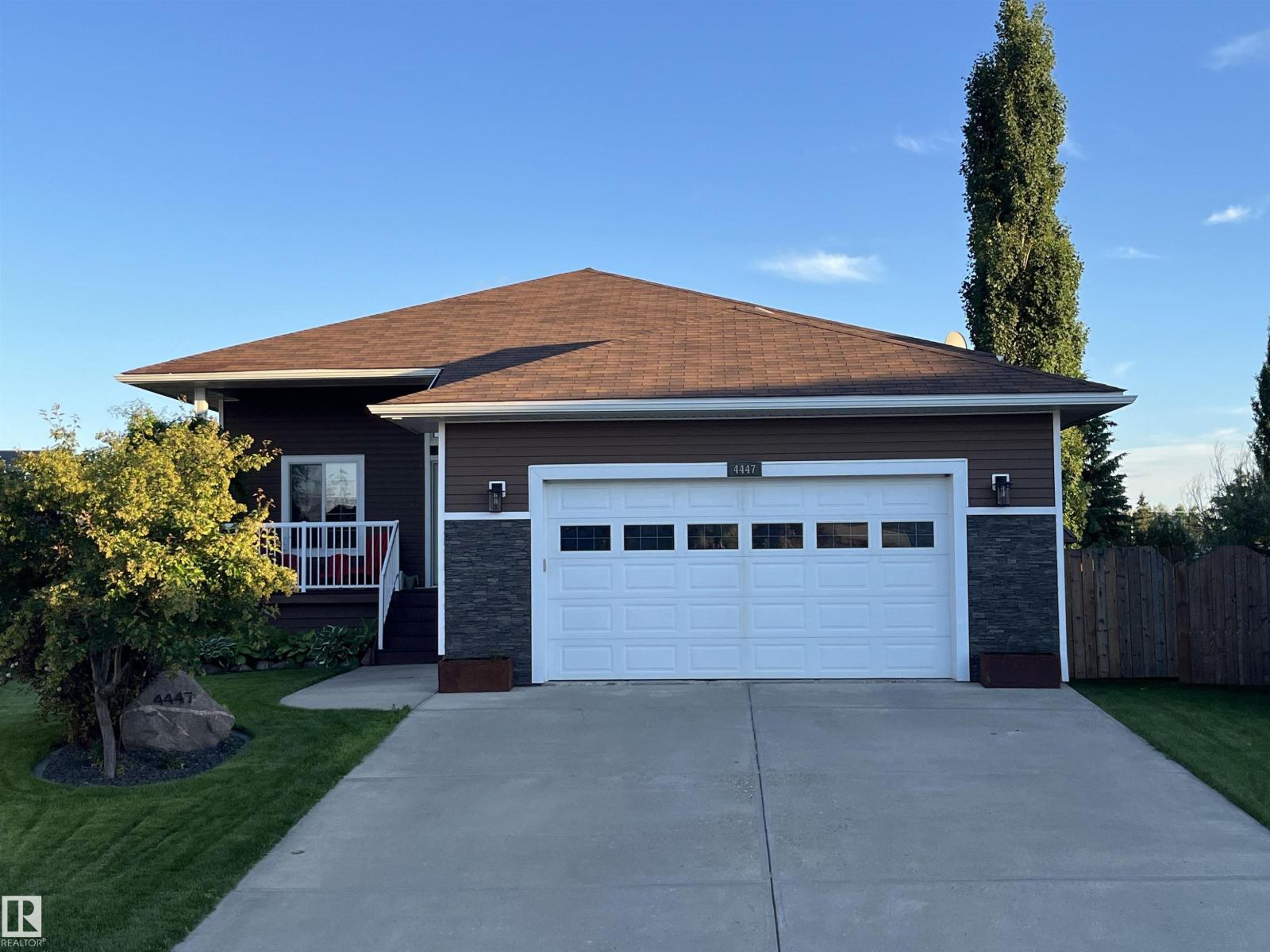 4447 Yeoman DR - 1
