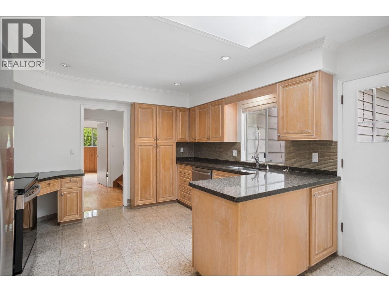 1211 CHARTWELL DRIVE, West Vancouver