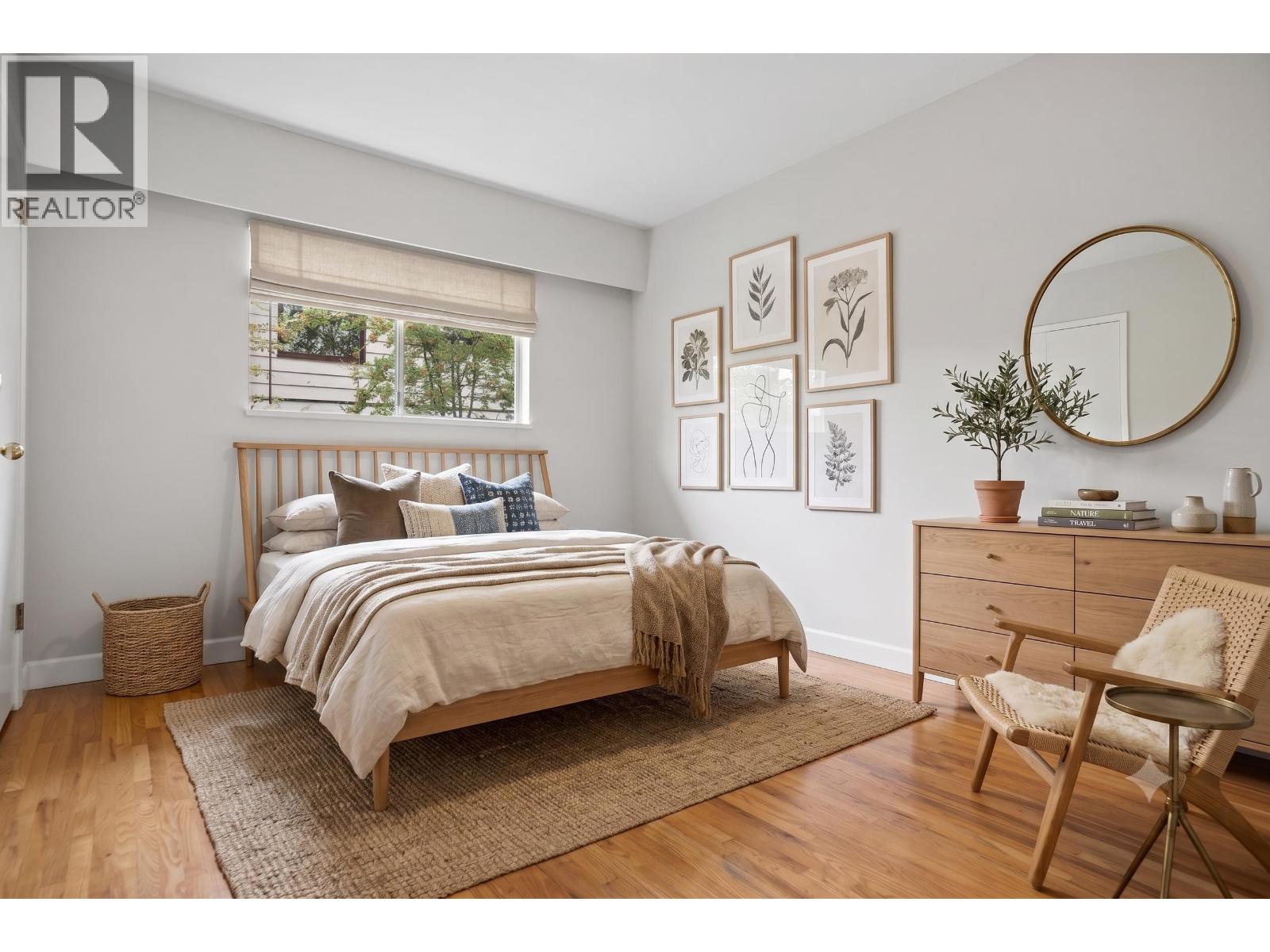 1211 CHARTWELL DRIVE, West Vancouver