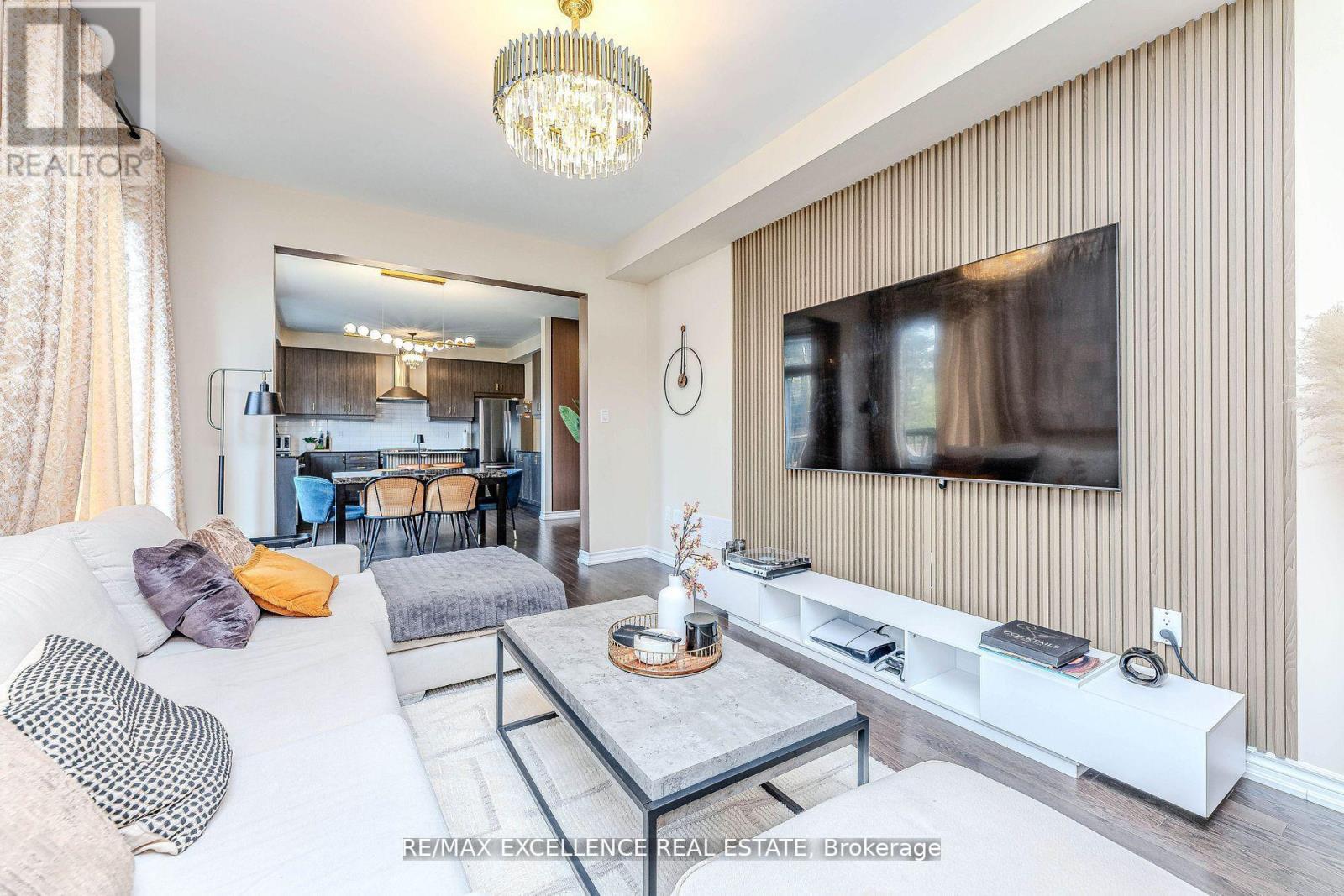 80 BERKELY STREET - 18