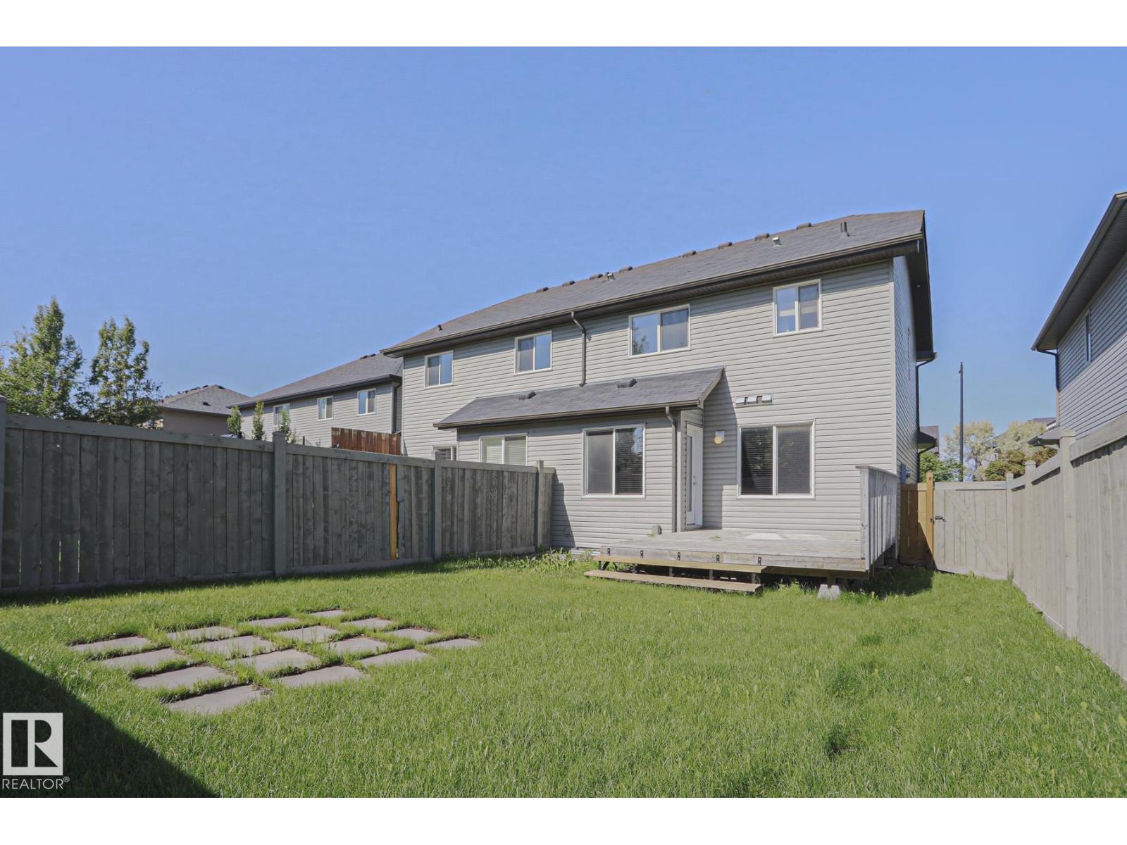 6215 60 ST - 46