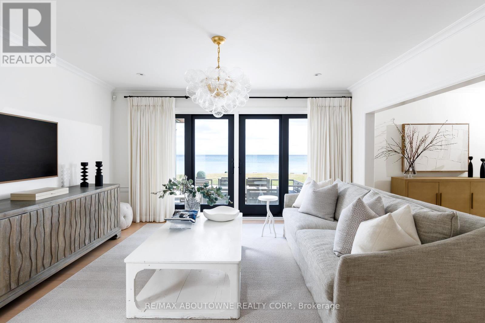 3 ENNISCLARE DRIVE - 11