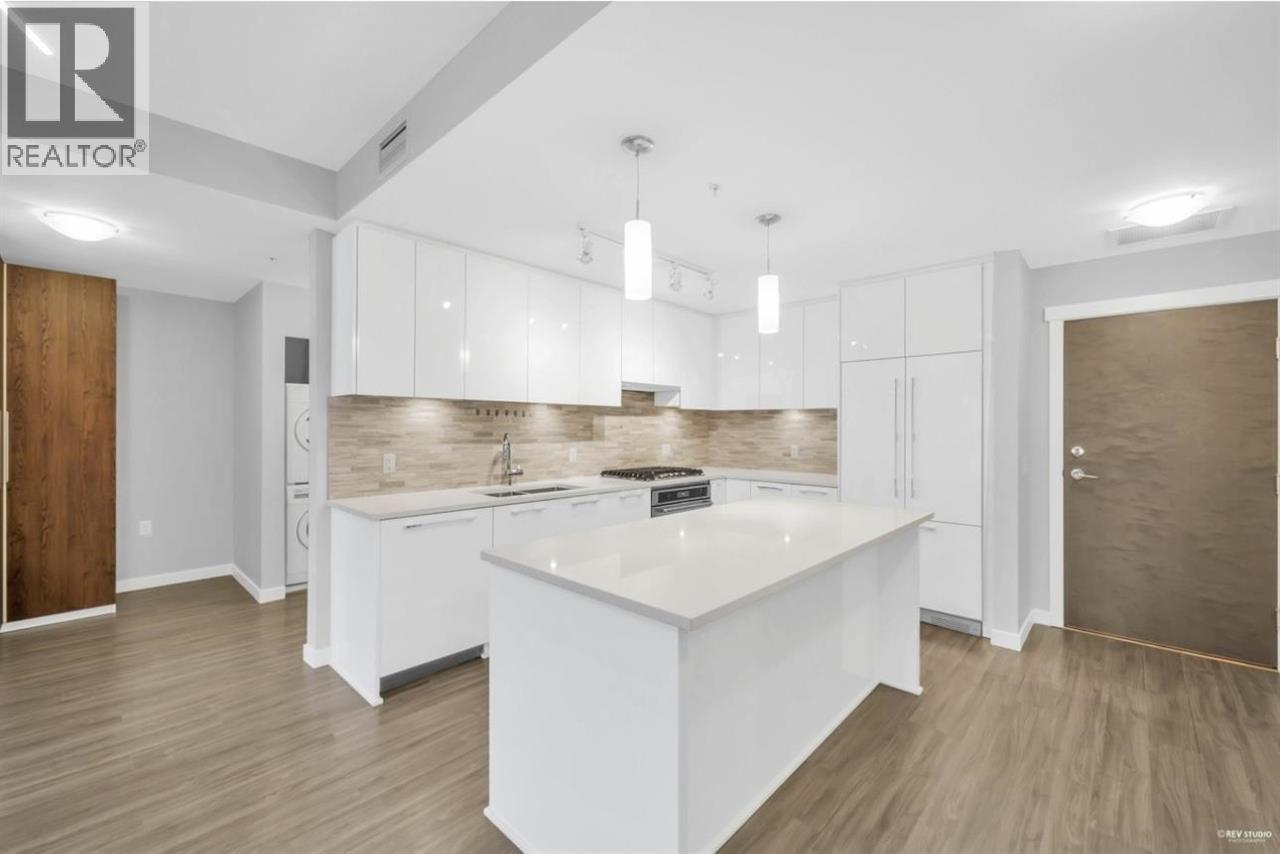 225 9551 ALEXANDRA ROAD, Richmond