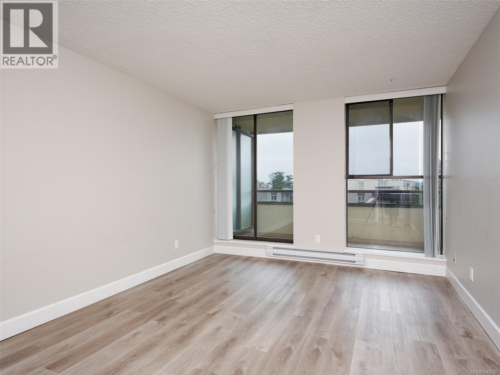 #409 9805 Second St - 10